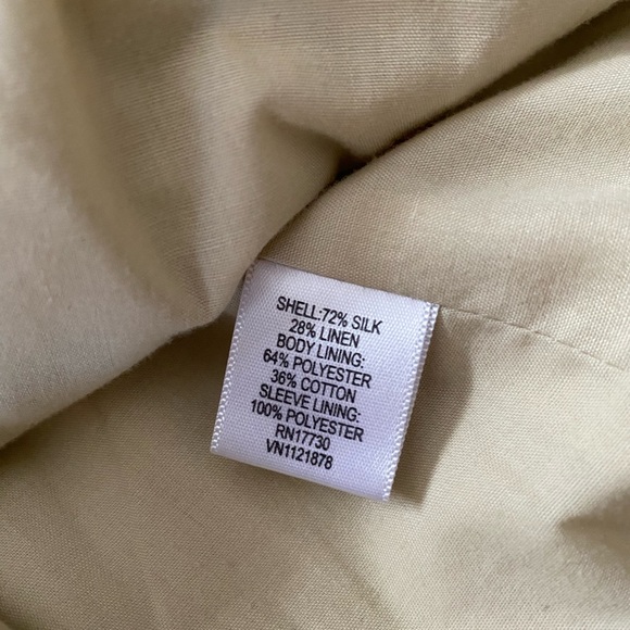 Isaac Mizrahi, Womens Button Up Blazer with Padded Shoulders - Picture 13 of 16